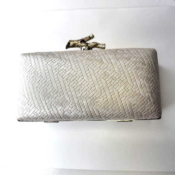 Elegant White Cream Evening Clutch Purse Cocktail Purse Wedding Evening Purse - Picture 4 of 12